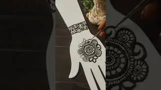 Minimal and classy mehndi designs❤️#mehndi #mehendidesign #flowermehendi #simplemehndi 