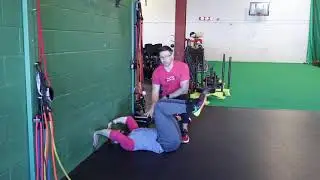 How To Perform The Wall Press Dead Bug