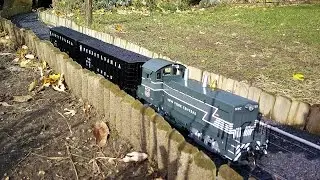 QSI Titan DCC sound in USA Trains G scale NW2 diesel locomotive