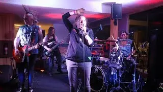 BCE - The Pingers. Live at Smiggs Hotel.
