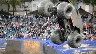 MUDDING  DOOMS DAY  Freestyle BIG  AIR  Tampa Feb 2016