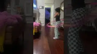 Hula hooping Macarena challenge 😍💙#macarenadance #hilarious #hulahoop #family #daughter ￼