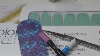 watch me out on Color Street nail polish strips @LiveFantastical mermaid make along #nailpolish