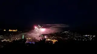 Das gro&szlig;e Abschlussfeuerwerk von Kiliani Volksfest W&uuml;rzburg 2022 von der Steinburg aus mit Justus