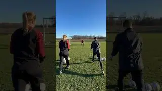Quick reactions ⚡️ #goalkeeper #goalkeepers #shorts