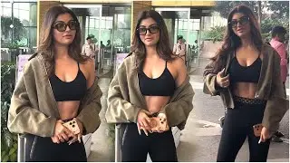 Akanksha Puri Looking Very Hot & $exy In Black Outfit, Spotted At Mumbai Airport