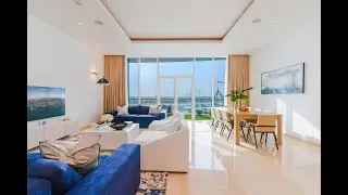 Binnen een volledig gerenoveerd appartement met 4 slaapkamers in Palm Jumeirah