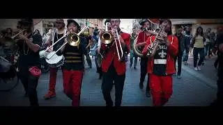 LES FANFLURES  - Parade de Fanfare Jazz Funk New Orleans - Break Hip Hop & Danse Swing