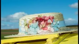 Tocados invitadas boda. Los 10 mejores complementos para ser la invitada perfecta.