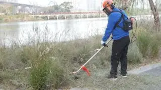E24051 24V 800W Battery Electric Brush Cutter Grass Cutting Outdoor Test