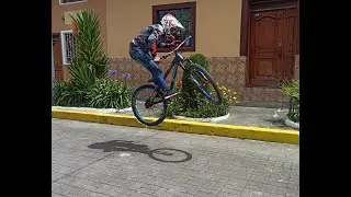 C&Oacute;MO HACER BUNNY HOP BARPSIN EN 6 PASOS -MTB / HOW TO DO BUNNY HOP BARSPIN IN 6 STEPS - MTB