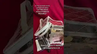 Chi come me?🤦🏻&zwj;♀️🤣 #makeup #sample #freesamples #beauty #makeupvideo #shorts