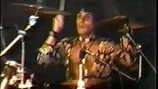 Into Another - New Haven, CT - Tune Inn - 04.15.94