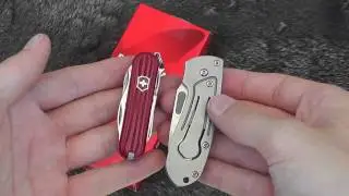 Benchmade 10610 Benchmite II - Levitates to the Top!