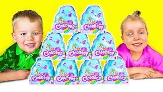 Alex e Gaby Brincam com Novos Brinquedos Surpresa | Alex e Gaby fingem jogar Espet&aacute;culo de Talentos