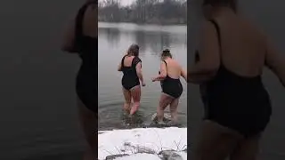 🥶 Cold Water Swimming ❄️ Winter is here 😁