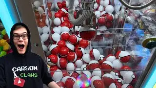 Автомат с когтями, наполненный покеболами!