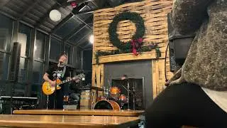 the displayers LIVE at Dorchester Brewing Company