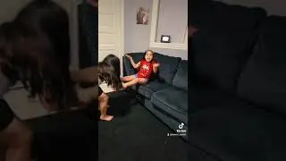 Noemi and Rachel nestle crunch 🤣🤣🤣