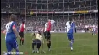 Molukse voetballer Denny Landzaat