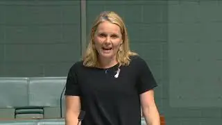 Pink Ribbon Month - Peta Murphy MP