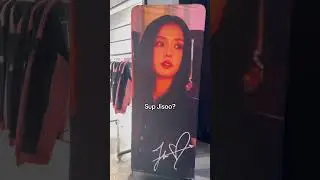 Come get BLACKPINK Deadline merch with me #blackpink #blinks #deadlineworldtour #merchtraffic