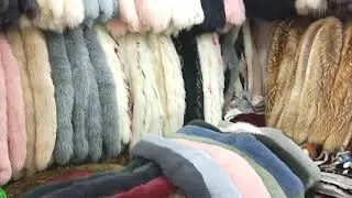Real Fur Collar Trimmings for Fox Fur Jackets Supplier from China Raccoon Fur Strips Mink Fur Scarfs
