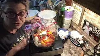 A CHAOTIC FRITTATA. GIVING IT TO GOD! #createwithlinda