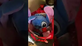 Quick Valentine&rsquo;s Day Gift bags for the kiddos! #valentinesday #youtubeshorts #love