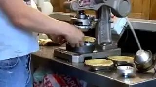 PIE MACHINE - John Hunt Little Champion, making London Pies
