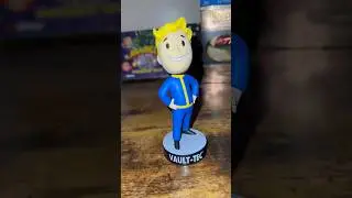 Unboxing Vault Boy Bobblehead #fallout