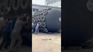 Это не подводная лодка &mdash; это гигантская подушка безопасности! #корабль #безопасность #знание