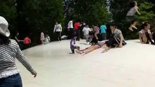 昭和記念公園3　雲の海（フワフワドーム）　（2013/5/3）