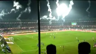 FC Goa fans celebrate after they equalize vs Pune city FC