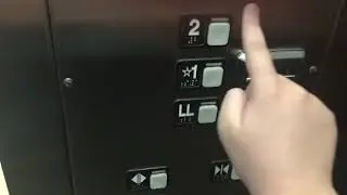 Schindler Elevator @ Barnes & Noble Mayfair Mall in Wauwatosa, Wisconsin