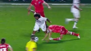 MARCELO QUEBRA PERNA DO JOGADOR DO ARGENTINOS JUNIORS