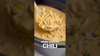 Белая курица чили в горшочке