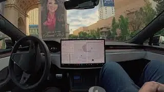 Riding with David Moss in Las Vegas on Tesla Self-Driving 14.2.2.2