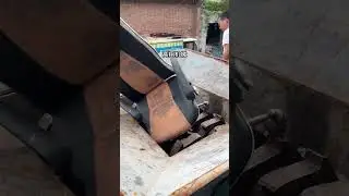 Shredding Chair | Shredder vs Chair