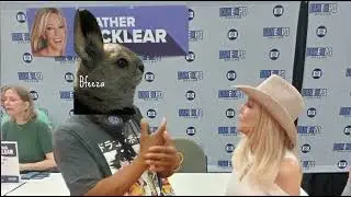 I met Heather Locklear at the @FANEXPOHQ #heatherlocklear