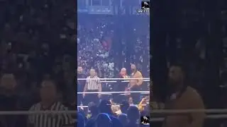 Roman Reigns Catches The Flying Mic like Pro 😂😎😈 / #Shorts