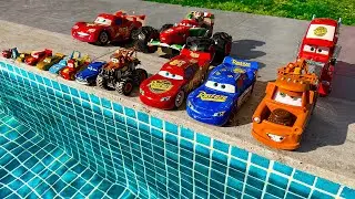 Looking for Disney Pixar Cars On the Rocky Road : Lightning McQueen, Mater, Dinoco McQueen, Mack