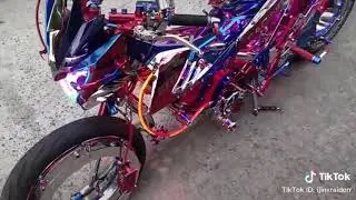 Wadaw motor keren