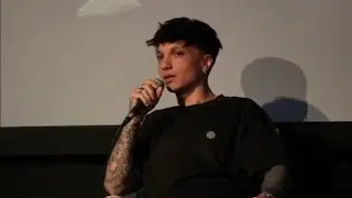 Ultimo presenta Ultimo - Vivo coi sogni appesi: «Mi fa piacere vediate la mia storia semplice»