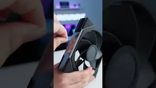 Stupid Or Genius? 🤔 LCD screens on PC fans! 😱 Lian Li Uni Fan TL LCD