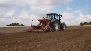 Weidelgras s&auml;hen mit New Holland TSA 125 + Horsch Pronto