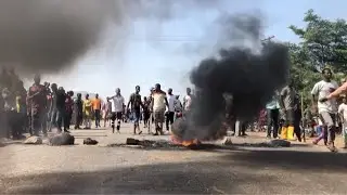 Nigeria protesters block highway after kidnapping surge