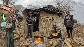 Life in a hut | Collecting firewood in the mountains under a rainstorm 🗻🌧