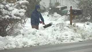 Central Massachusetts deals with heavy wet snow, knocking out power to some