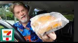 Обзор чизбургера и кофе в 7-Eleven